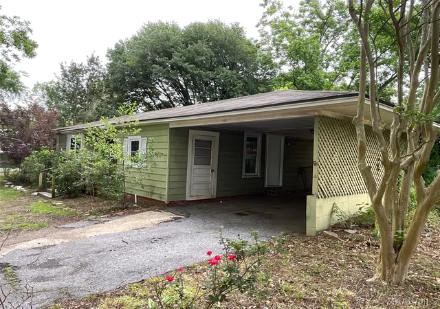 3rd image of 110 Monroe St, Tallassee, AL 36078 | MLS# 586672