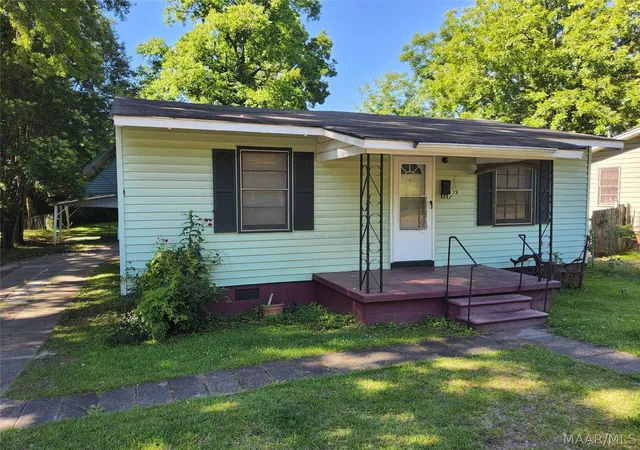 2nd image of 139 Simpson St, Montgomery, AL 36104 | MLS# 586723