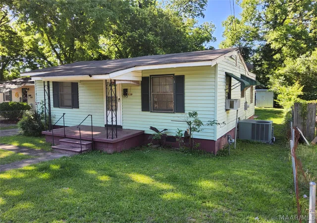 3rd image of 139 Simpson St, Montgomery, AL 36104 | MLS# 586723