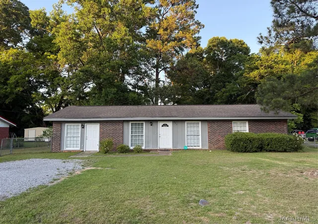 1st image of 302 Woodbine St, Selma, AL 36701 | MLS# 586767