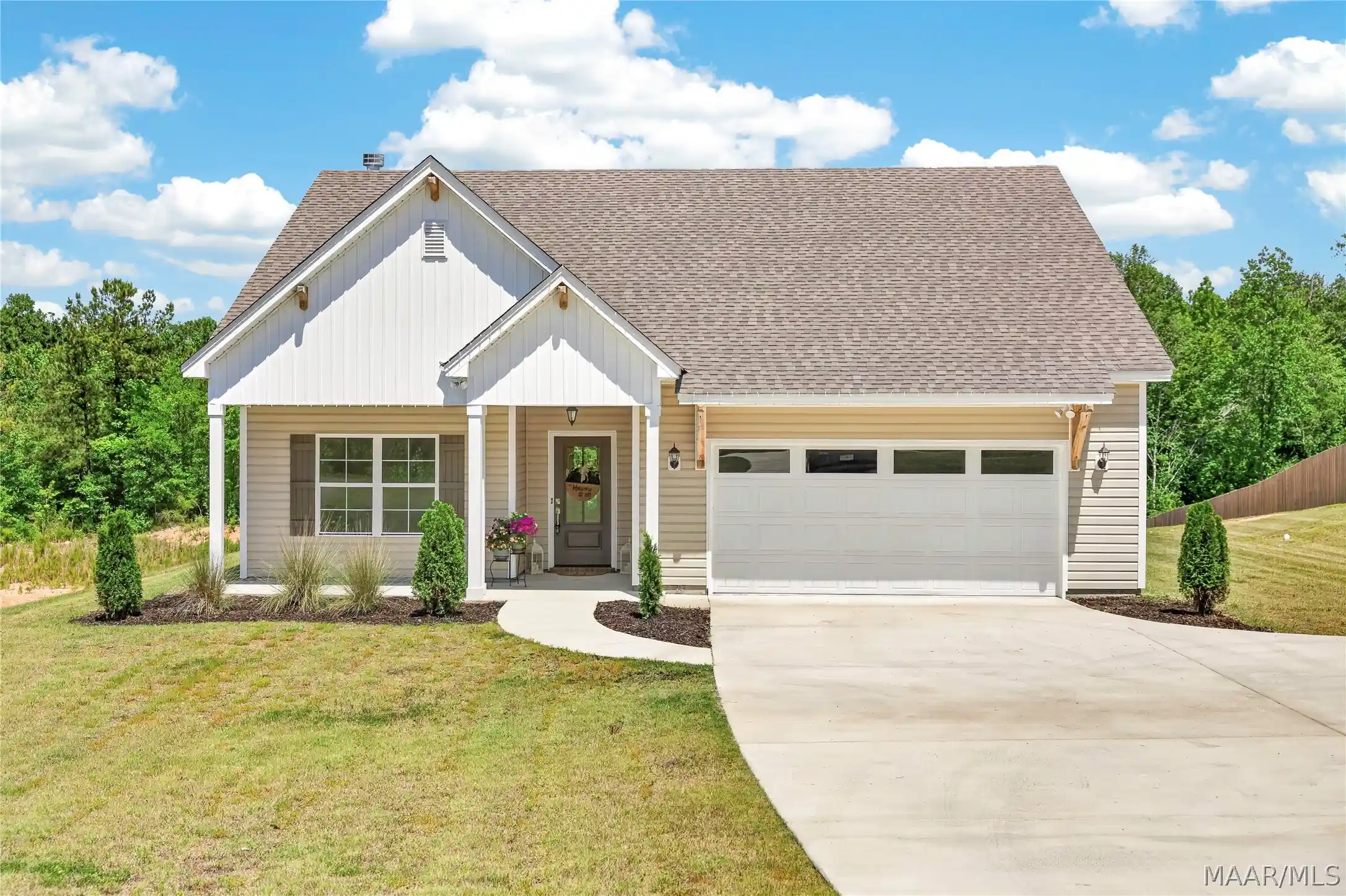 Single family home for sale at 96 Madix Dr, Eclectic, AL 36024 | MLS# 586755