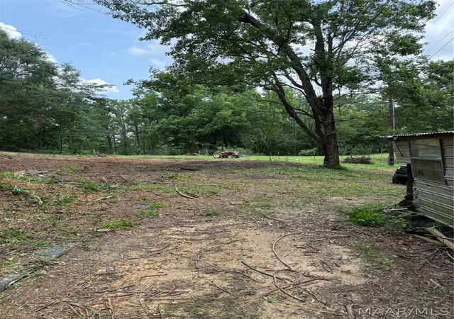 Photo 4 of Sale Pending at 6790 Deatsville Hwy, Deatsville, AL 36022 | MLS# 586811 | Listing updated on 2026-07-29