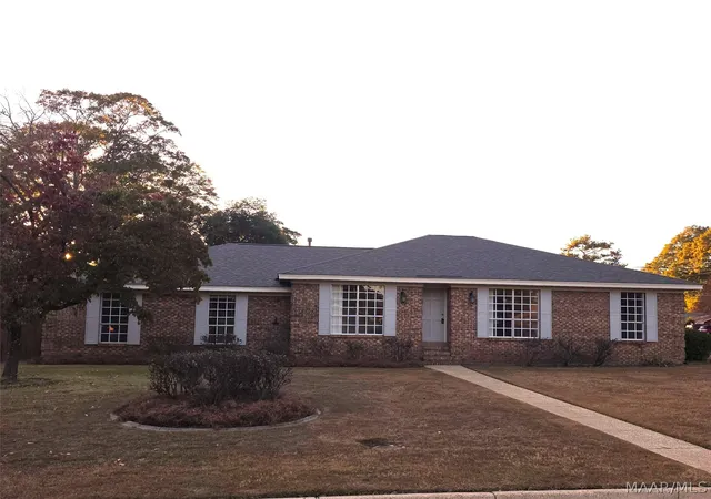 3rd image of 213 Gail St, Prattville, AL 36066 | MLS# 586816