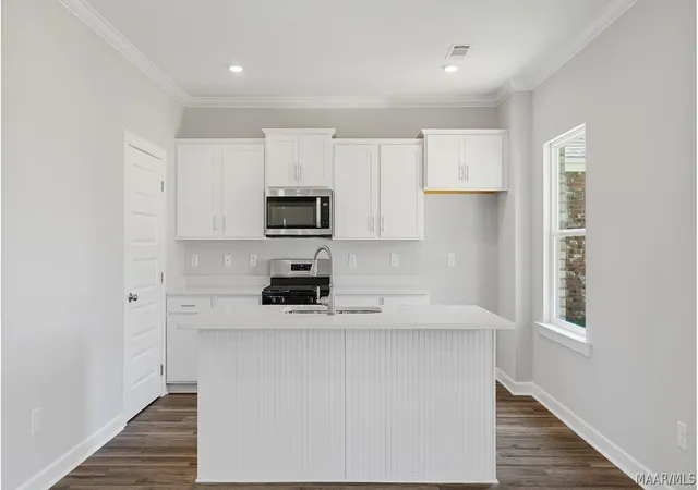 Photo 3 of Single family home for sale at 1009 Garden Ln, Prattville, AL 36066 | MLS# 586847 | Listing updated on 2026-08-02