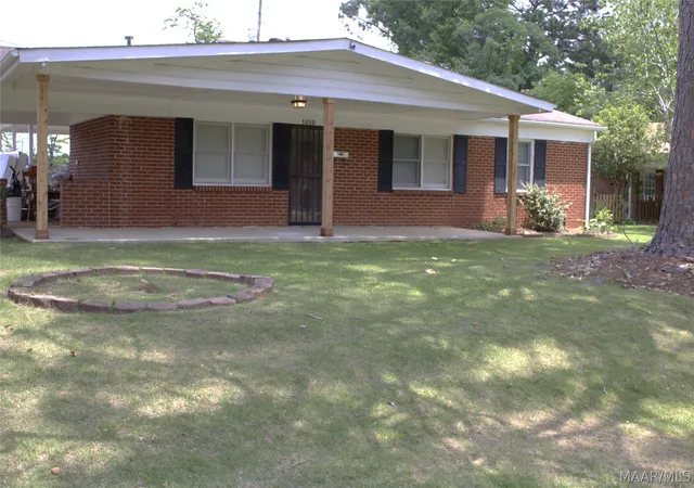 3rd image of 1010 Coliseum Blvd, Montgomery, AL 36109 | MLS# 586827