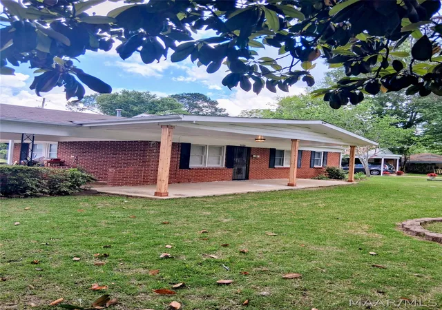 4th image of 1010 Coliseum Blvd, Montgomery, AL 36109 | MLS# 586827