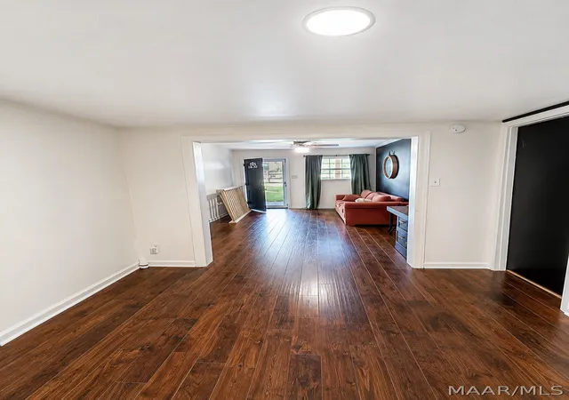 4th image of 1753 Yarbrough St, Montgomery, AL 36110 | MLS# 586905