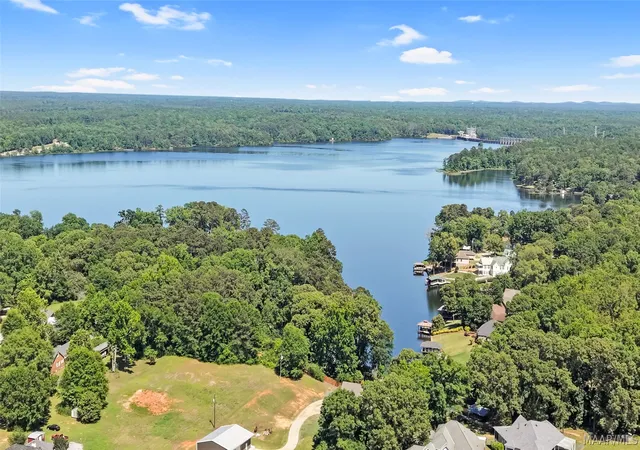 22nd image of 317 Lake Region Cir, Wetumpka, AL 36092 | MLS# 586882