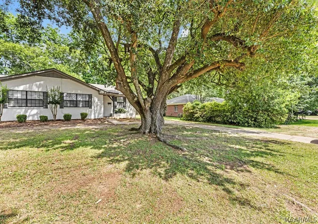 Photo 3 of Multi family home for sale at 1324 1326 Federal Dr, Montgomery, AL 36107 | MLS# 586957 | Listing updated on 2026-08-28