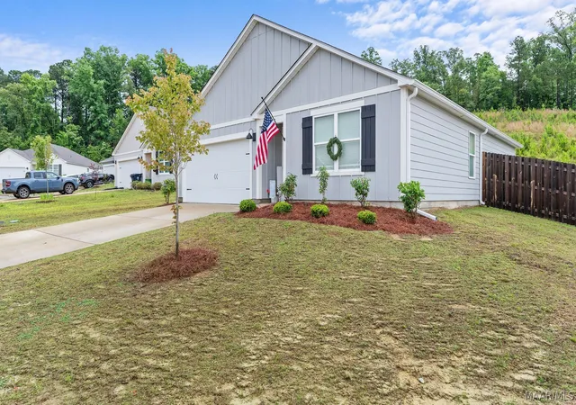 3rd image of 4507 Cypress Grove Ln, Northport, AL 35473 | MLS# 586958