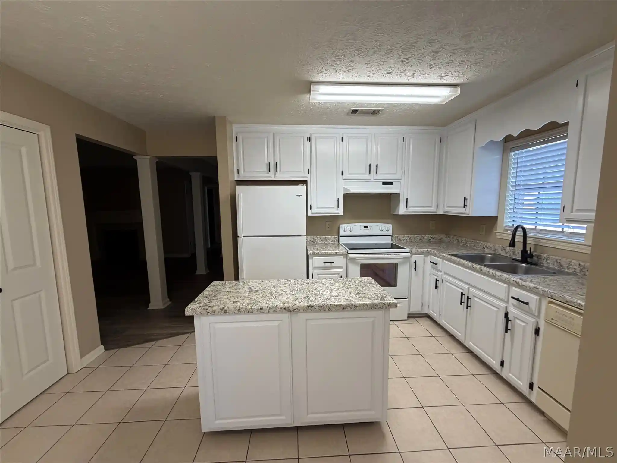 Photo 2 of Single family home for sale at 7216 Brampton Ln, Montgomery, AL 36117 | MLS# 586441 | Listing updated on 2026-10-28