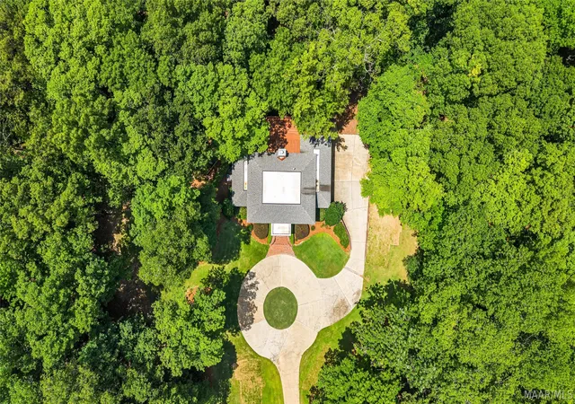2nd image of 256 Aegean Wy, Wetumpka, AL 36093 | MLS# 586992