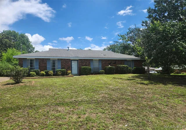 1st image of 333 Janice St, Prattville, AL 36066 | MLS# 587004
