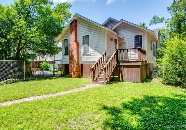 Homes for sale in Montgomery, AL | 949 S Lawrence St, Montgomery, AL 36104 | MLS# 586881