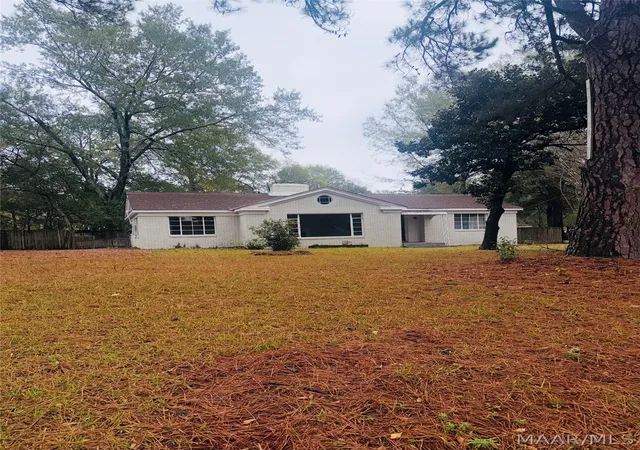 Homes for sale in Montgomery, AL | 3227 Gilmer Ave, Montgomery, AL 36105 | MLS# 587077
