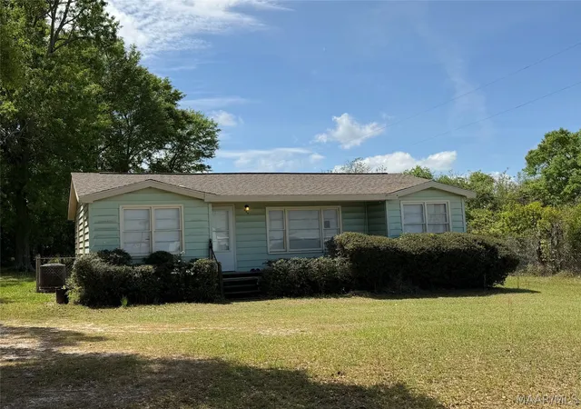 1st image of 112 Anderson St, Troy, AL 36079 | MLS# 587090