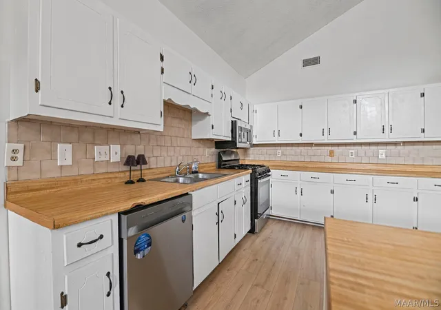 4th image of 3550 Lehigh St, Montgomery, AL 36108 | MLS# 587097
