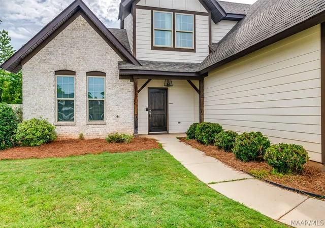 Homes for sale in Auburn, AL | 689 Shelton Cvs, Auburn, AL 36830 | MLS# 587072