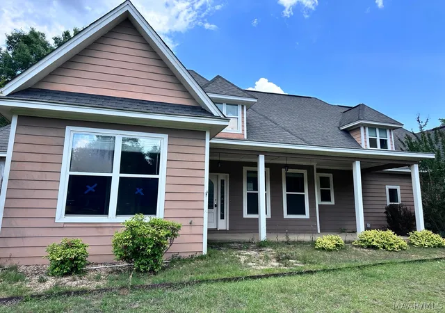 1st image of 409 Oak Valley Rd, Deatsville, AL 36022 | MLS# 586968