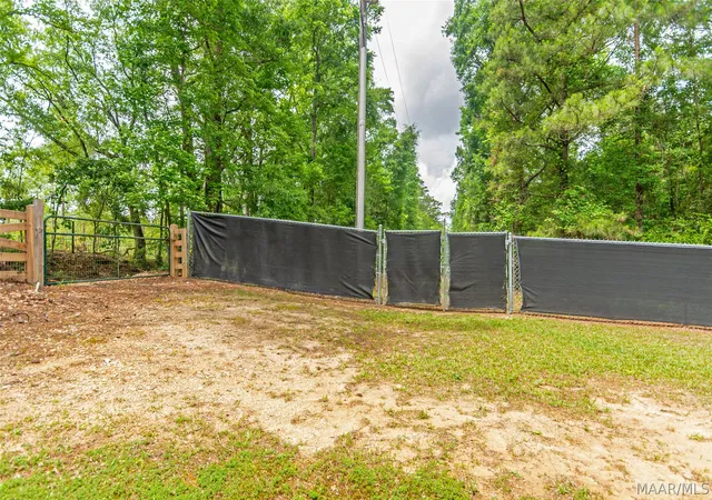 Homes for sale in Wetumpka, AL | 346 Fortner Ln, Wetumpka, AL 36092 | MLS# 587123