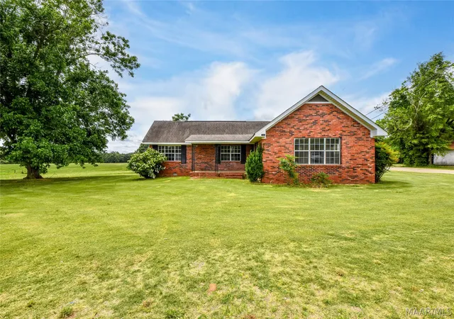 Photo 2 of Sale Pending at 5241 Tallapoosa St, Notasulga, AL 36866 | MLS# 587084 | Listing updated on 2026-08-03