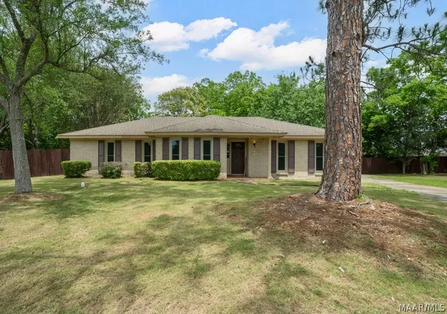 Photo 1 of Single family home for sale at 3715 Dresden Ct, Montgomery, AL 36111 | MLS# 587279 | Listing updated on 2026-09-01