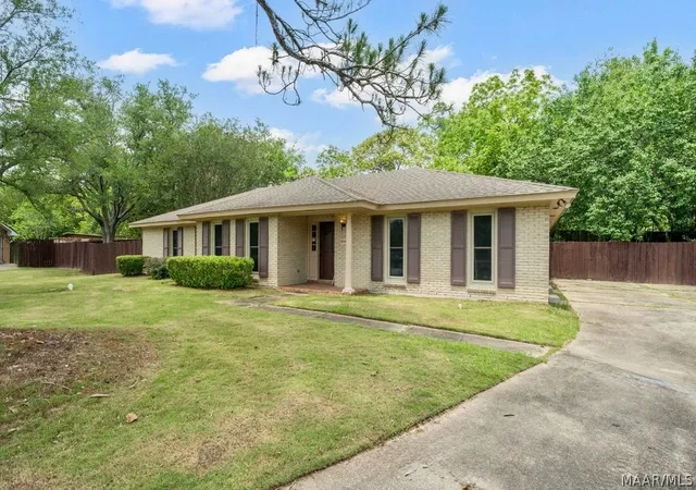 Photo 3 of Single family home for sale at 3715 Dresden Ct, Montgomery, AL 36111 | MLS# 587279 | Listing updated on 2026-09-01