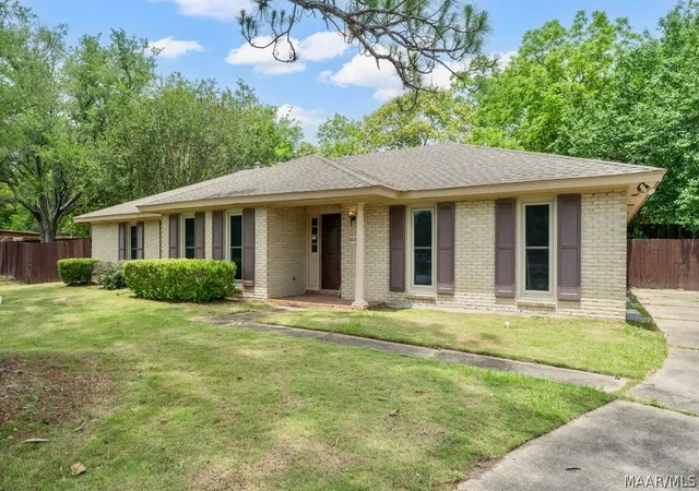Photo 3 of Single family home for sale at 3715 Dresden Ct, Montgomery, AL 36111 | MLS# 587279 | Listing updated on 2026-09-01