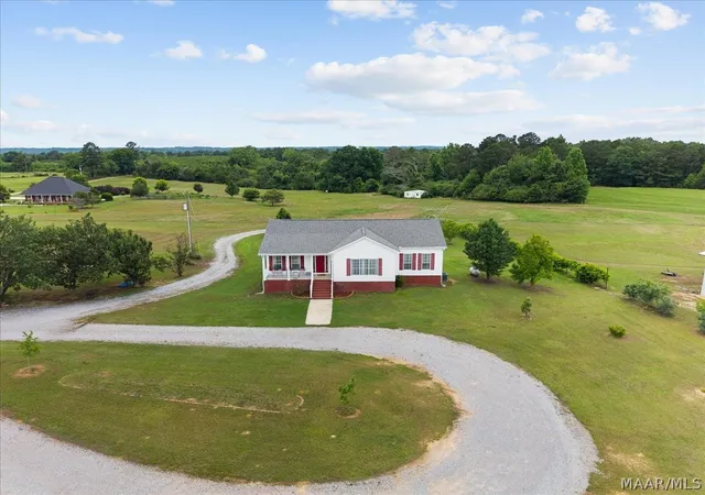 Homes for sale in Billingsley, AL | 1730 Josh Dr, Billingsley, AL 36006 | MLS# 587305