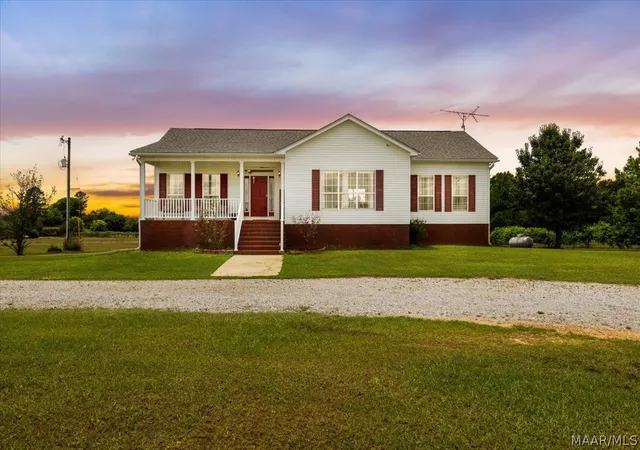 Homes for sale in Billingsley, AL | 1730 Josh Dr, Billingsley, AL 36006 | MLS# 587305