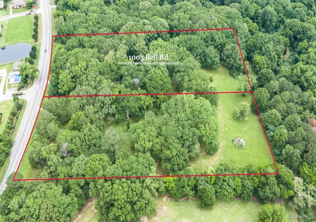 Photo 3 of Single family home for sale at 1005 Bell Rd, Montgomery, AL 36117 | MLS# 586936 | Listing updated on 2026-08-27