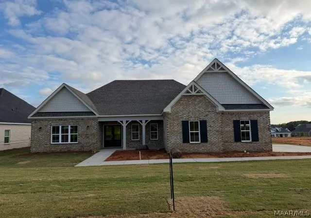 Photo 1 of Sale Pending at 105 Saratoga Ln, Prattville, AL 36066 | MLS# 587378 | Listing updated on 2026-09-30