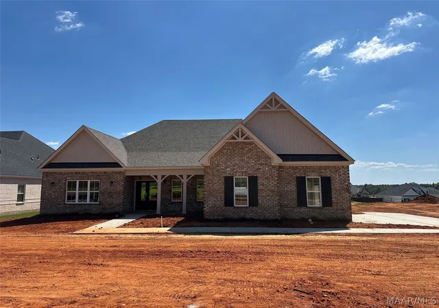Photo 2 of Sale Pending at 105 Saratoga Ln, Prattville, AL 36066 | MLS# 587378 | Listing updated on 2026-09-30