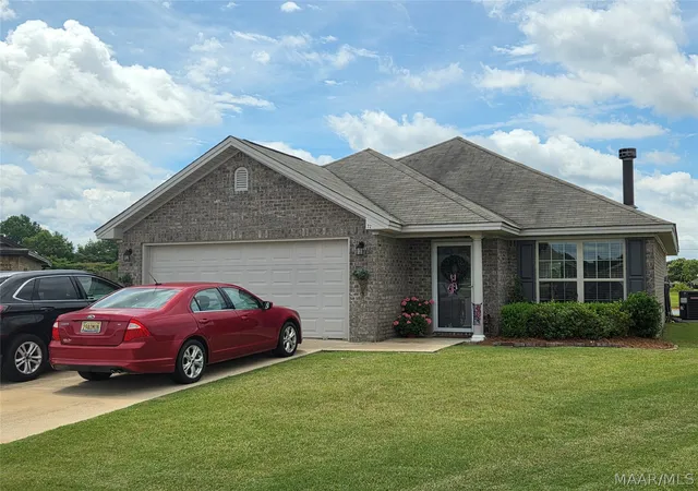 1st image of 72 Oasis Dr, Wetumpka, AL 36092 | MLS# 587392