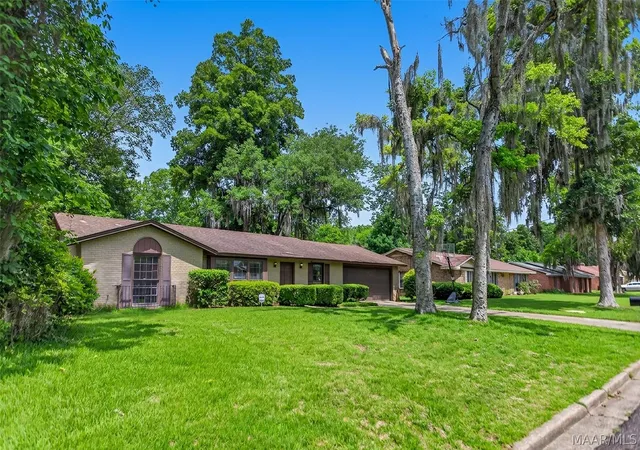 2nd image of 2807 Page Pl, Montgomery, AL 36116 | MLS# 587405