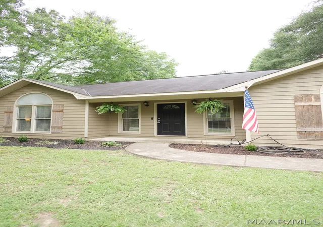 Photo 2 of Single family home for sale at 224 Lee Rd 206, Salem, AL 36874 | MLS# 587375 | Listing updated on 2026-07-09