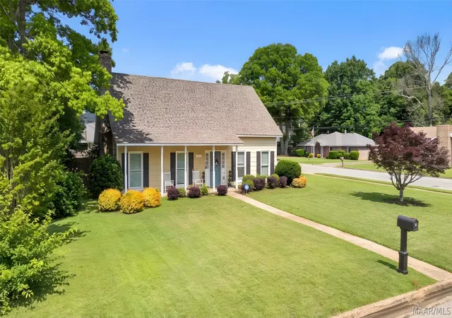 Homes for sale in Montgomery, AL | 1243 Cedric Ct, Montgomery, AL 36109 | MLS# 587359