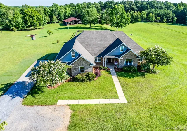 Photo 1 of Single family home for sale at 575 Mercer Rd, Elmore, AL 36025 | MLS# 587479 | Listing updated on 2026-07-02