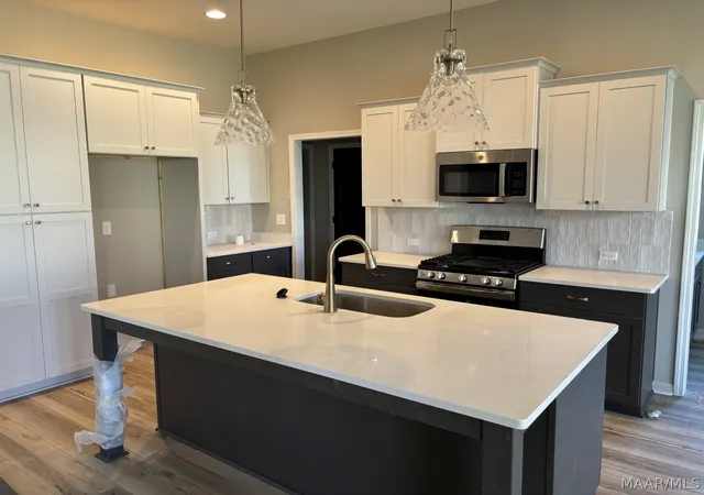 Photo 2 of Single family home for sale at 408 Hawthorne Ridge Dr, Montgomery, AL 36111 | MLS# 587394 | Listing updated on 2026-09-18