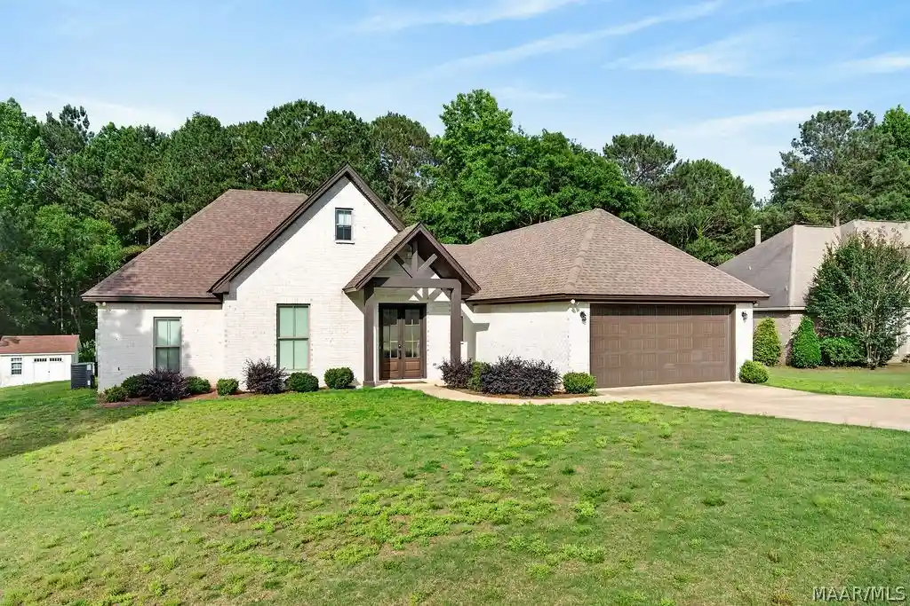 Photo 1 of Single family home for sale at 75 Glencoe, Wetumpka, AL 36092 | MLS# 586418 | Listing updated on 2026-10-09