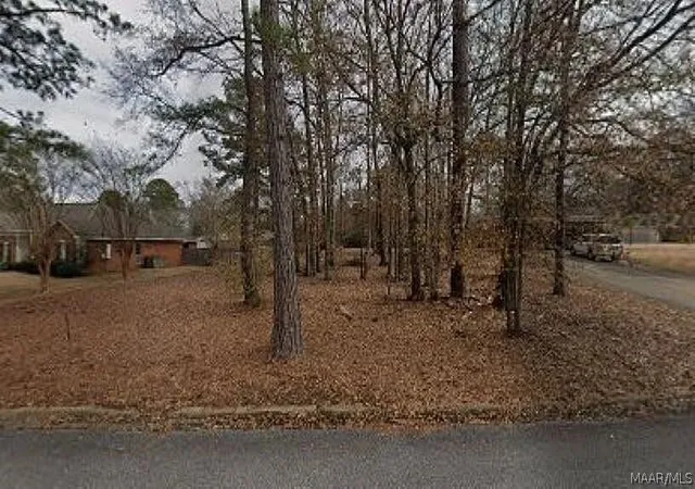 Photo 3 of Single family home for sale at 166 Elm Dr, Montgomery, AL 36117 | MLS# 587516 | Listing updated on 2026-06-11
