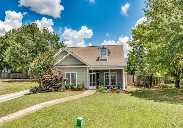 Homes for sale in Prattville, AL | 1211 Sadie Cir, Prattville, AL 36066 | MLS# 587500