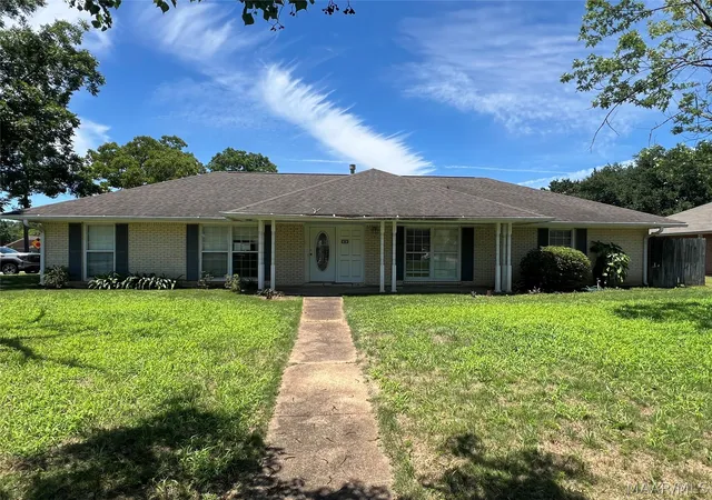 1st image of 301 Navajo Dr, Montgomery, AL 36117 | MLS# 587443