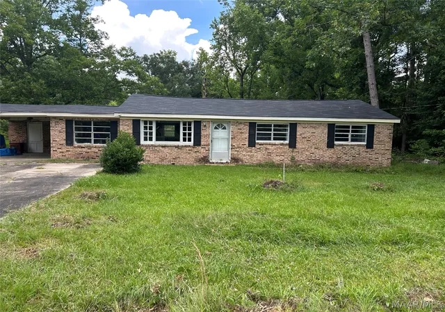 Homes for sale in Orrville, AL | 167 County Road 162 Road, Orrville, AL 36767 | MLS# 587567