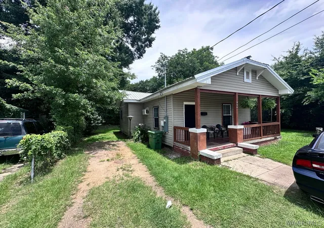 Photo 4 of Single family home for sale at 950 Early St, Montgomery, AL 36108 | MLS# 587489 | Listing updated on 2026-06-10
