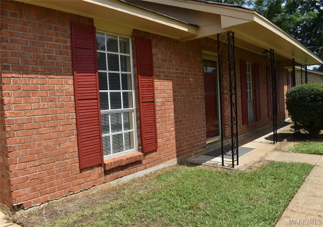 2nd image of 533 Glade Park Loop, Montgomery, AL 36109 | MLS# 587549