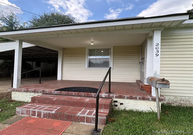 Homes for sale in Montgomery, AL | 2039 Miller St, Montgomery, AL 36107 | MLS# 586806