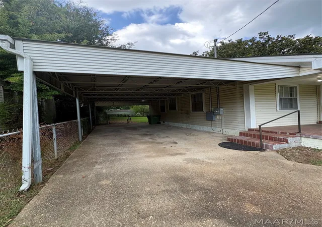 Homes for sale in Montgomery, AL | 2039 Miller St, Montgomery, AL 36107 | MLS# 586806
