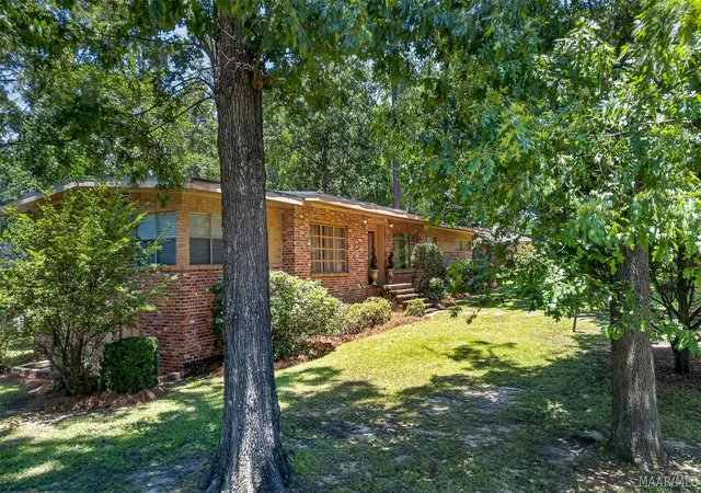 5th image of 1830 Hillwood Dr, Montgomery, AL 36106 | MLS# 587622