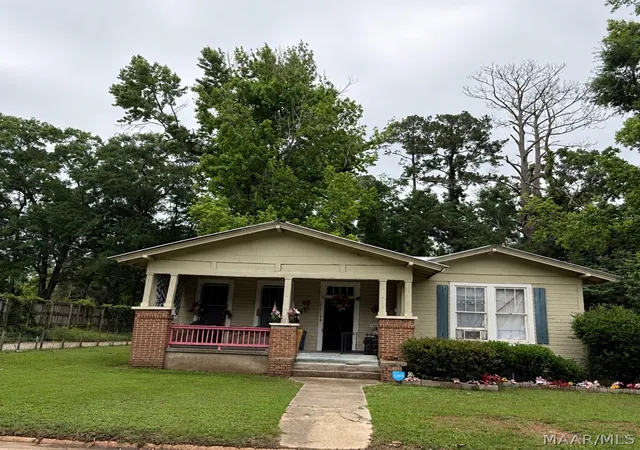 Homes for sale in Georgiana, AL | 294 E Rose St, Georgiana, AL 36033 | MLS# 587656